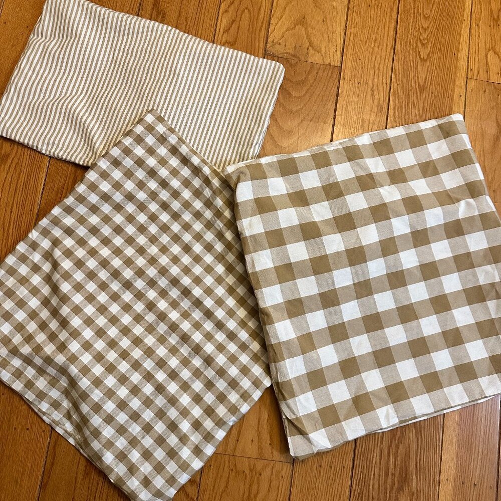 Decorative pillow case bundle! - Picture 2 of 8